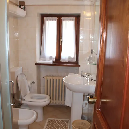 מלון Banchetta 3*