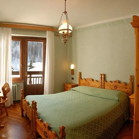 Отель Banchetta Сестриере